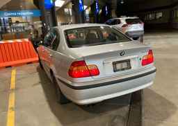 2005 BMW 325I