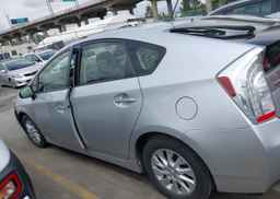 2014 TOYOTA PRIUS PLUG-IN