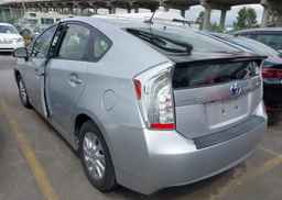 2014 TOYOTA PRIUS PLUG-IN
