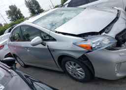 2014 TOYOTA PRIUS PLUG-IN