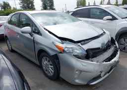 2014 TOYOTA PRIUS PLUG-IN