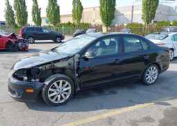 2010 VOLKSWAGEN JETTA