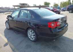 2010 VOLKSWAGEN JETTA