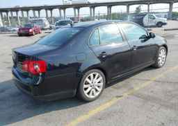 2010 VOLKSWAGEN JETTA