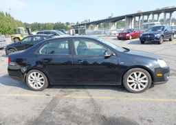 2010 VOLKSWAGEN JETTA