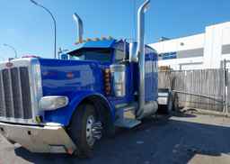 2022 PETERBILT 389