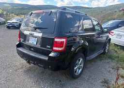 2010 FORD ESCAPE LIMITED