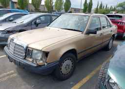 1988 MERCEDES-BENZ 300 E