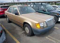 1988 MERCEDES-BENZ 300 E