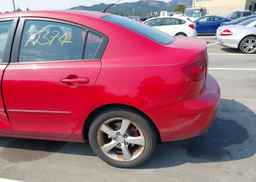 2005 MAZDA 3 S