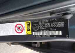 2011 TOYOTA HIGHLANDER SE