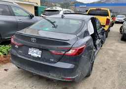 2025 TOYOTA CAMRY