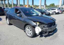 2013 MAZDA 3 I
