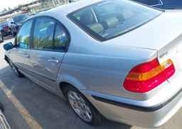 2004 BMW 325 I