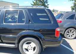 2003 INFINITI QX4