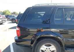 2003 INFINITI QX4