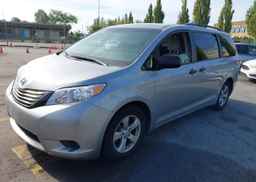2015 TOYOTA SIENNA