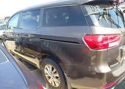 2017 KIA SEDONA LX