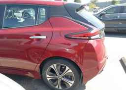 2019 NISSAN LEAF