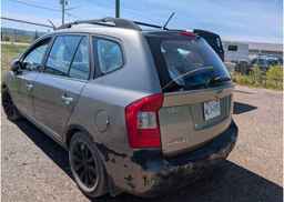 2010 KIA RONDO