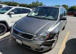 2011 KIA SEDONA LX