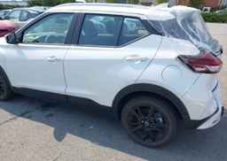 2024 NISSAN KICKS