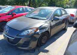 2010 MAZDA 3 I