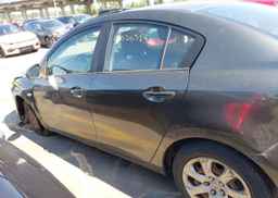 2010 MAZDA 3 I