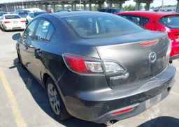 2010 MAZDA 3 I