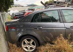 2004 ACURA 3.2TL