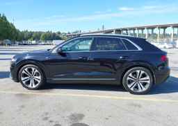 2019 AUDI Q8