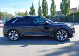 2019 AUDI Q8