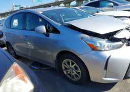2018 TOYOTA PRIUS V