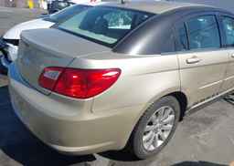 2010 CHRYSLER SEBRING TOURING