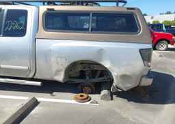 2004 NISSAN TITAN XE