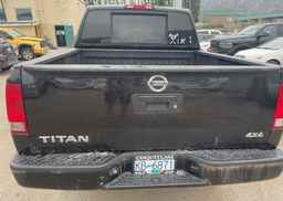 2014 NISSAN TITAN