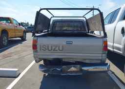 1990 ISUZU CONVENTIONAL SPACE CAB