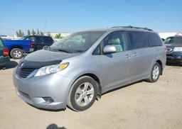 2012 TOYOTA SIENNA LE