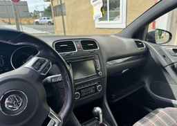2011 VOLKSWAGEN GTI
