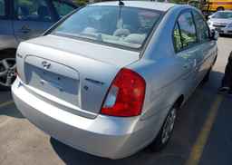 2010 HYUNDAI ACCENT GLS