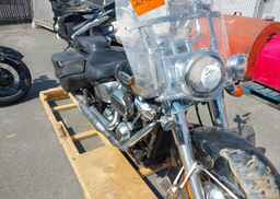 2024 HARLEY-DAVIDSON FLHCS