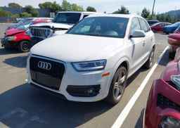 2015 AUDI Q3