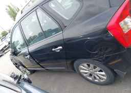 2012 KIA RONDO