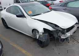 2011 INFINITI G37