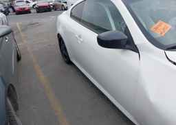 2011 INFINITI G37