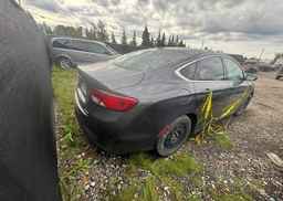 2015 CHRYSLER 200