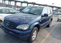 2000 MERCEDES-BENZ ML 320