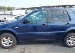 2000 MERCEDES-BENZ ML 320