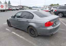 2011 BMW 323I