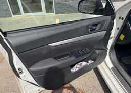 2011 SUBARU LEGACY 2.5I